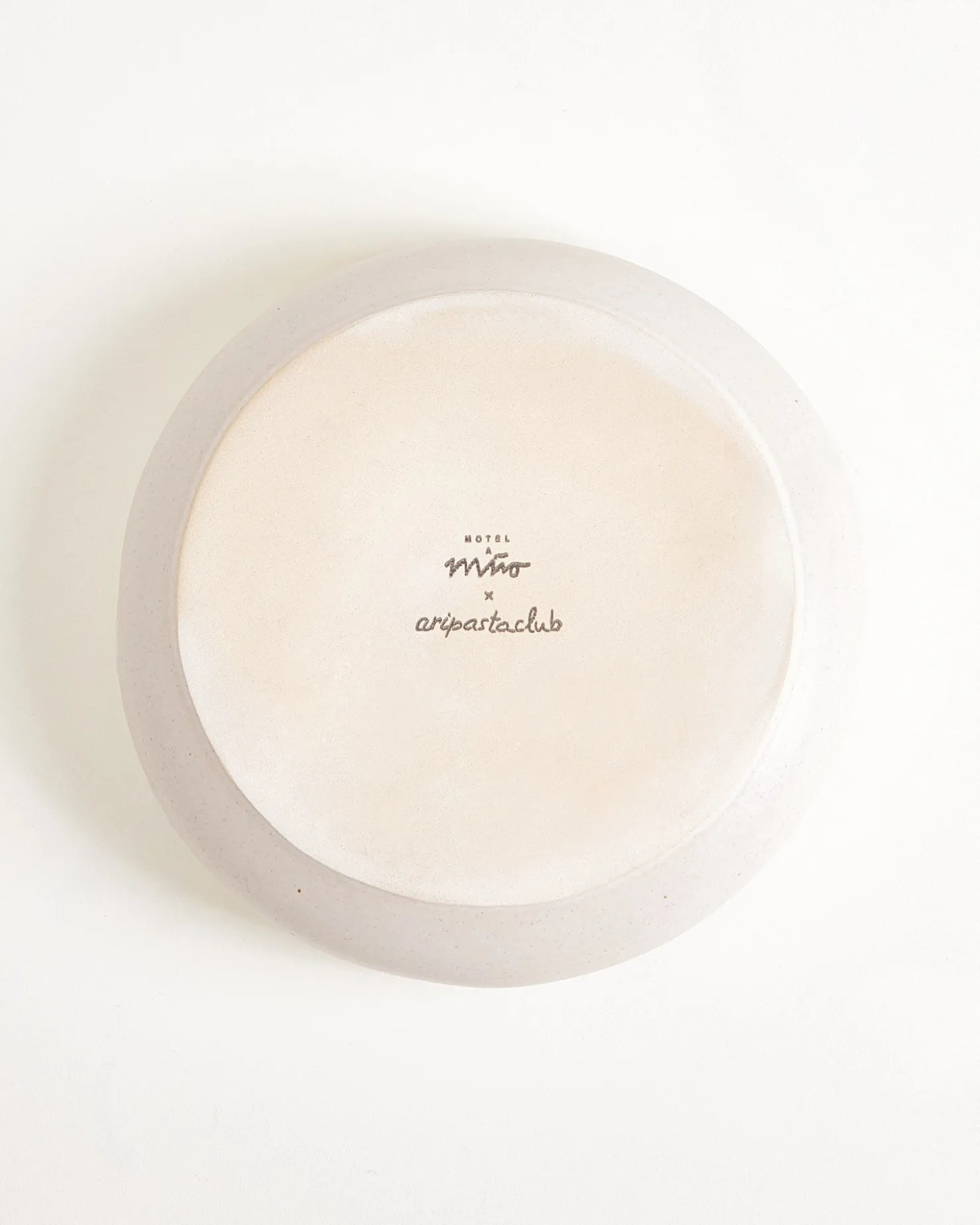 Motel a Miio MaM x aripastaclub Pastateller sand 4er-Set