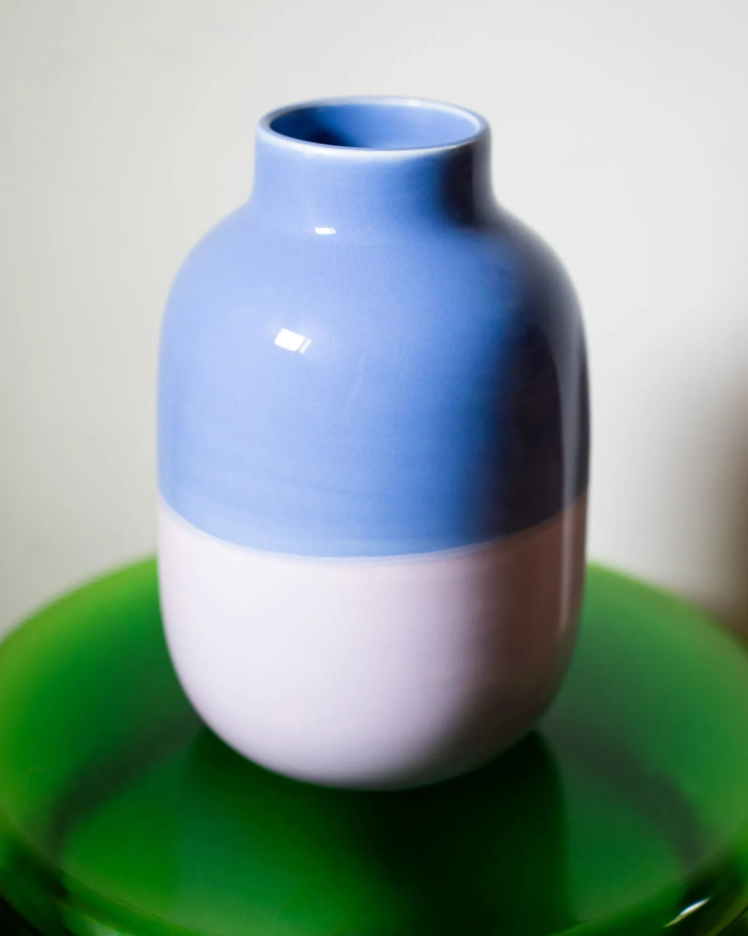 Motel a Miio Nuno Vase L cornflower lila