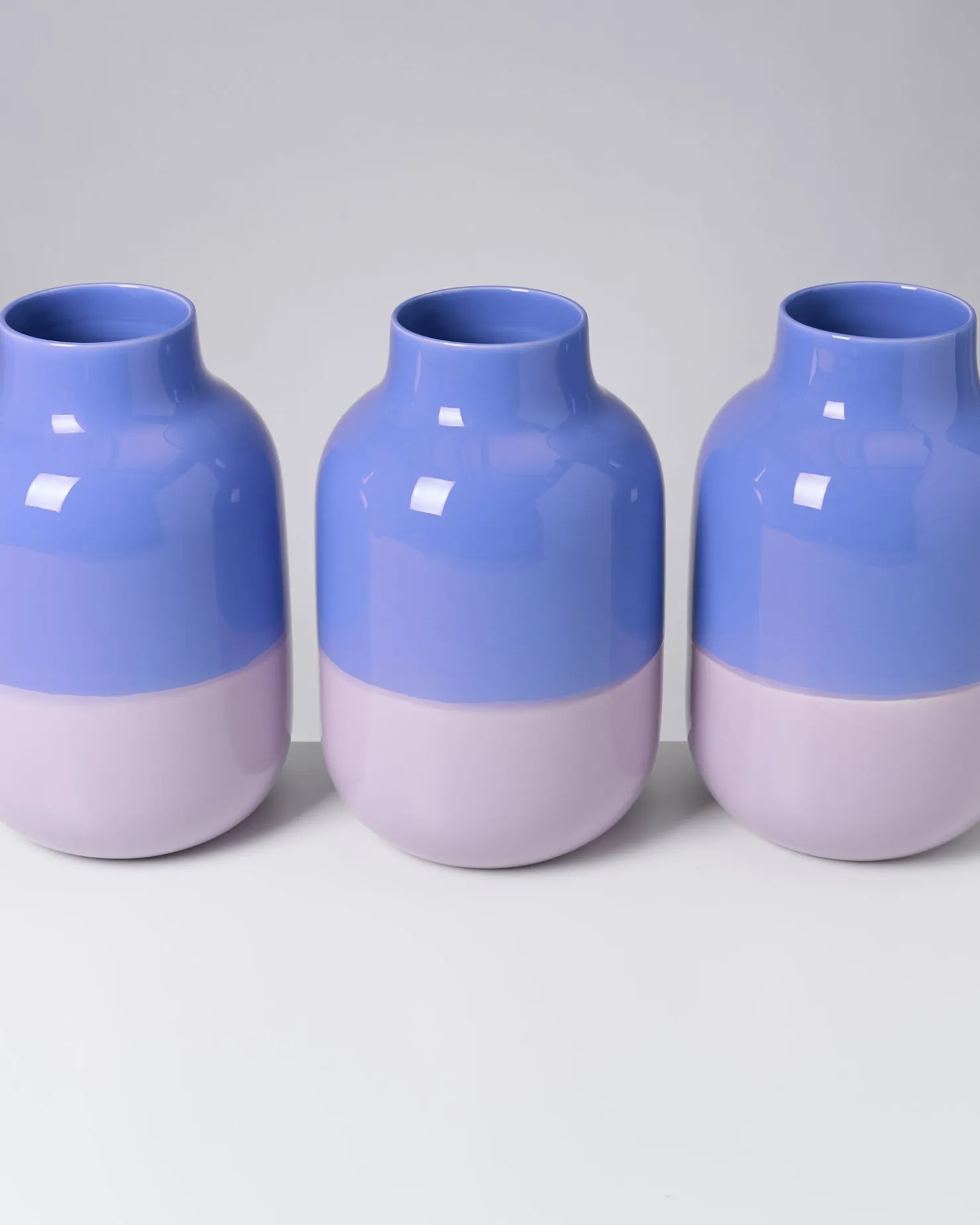 Motel a Miio Nuno Vase L cornflower lila